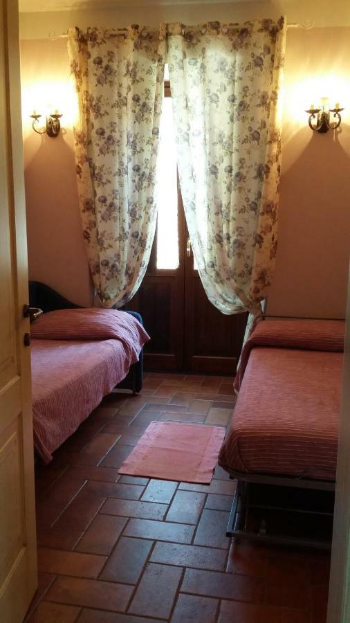 הוילה San Demetrio ne' Vestini Alloggi Agrituristici Antica Dimora מראה חיצוני תמונה